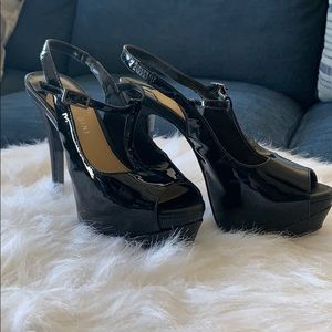 Patent leather black heels